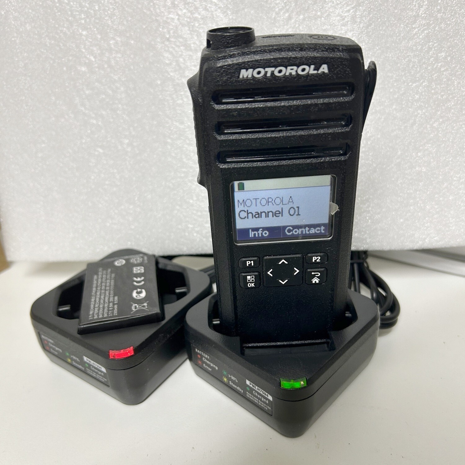 Chargeur De Bureau Pour Radios Motorola DTR600, DTR700, DTR720 - Base De Charge PMPN4468