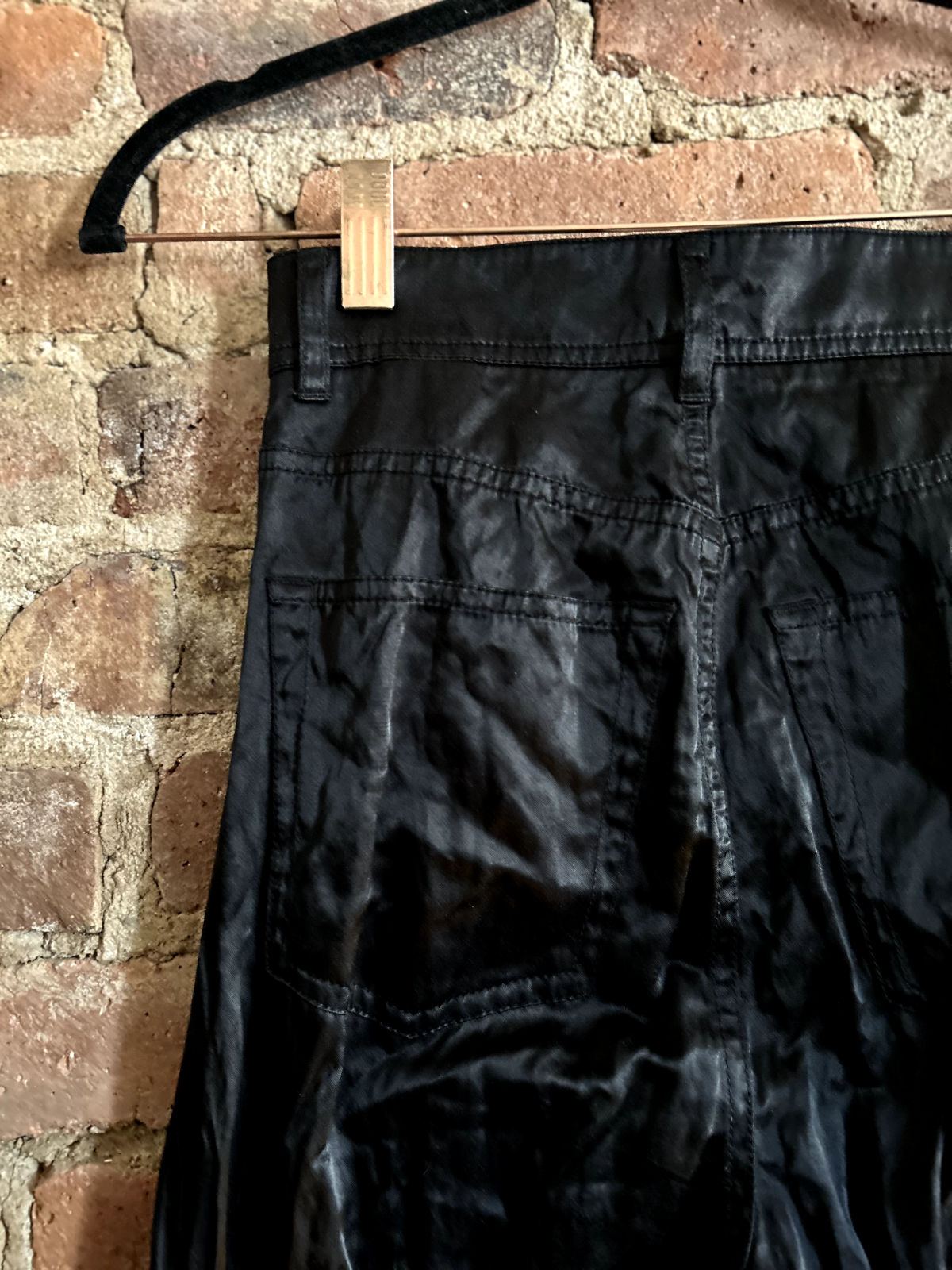 ALTRA & Other Stories Stockholm Atelier Pantaloni da donna in raso di seta nero taglia 0
