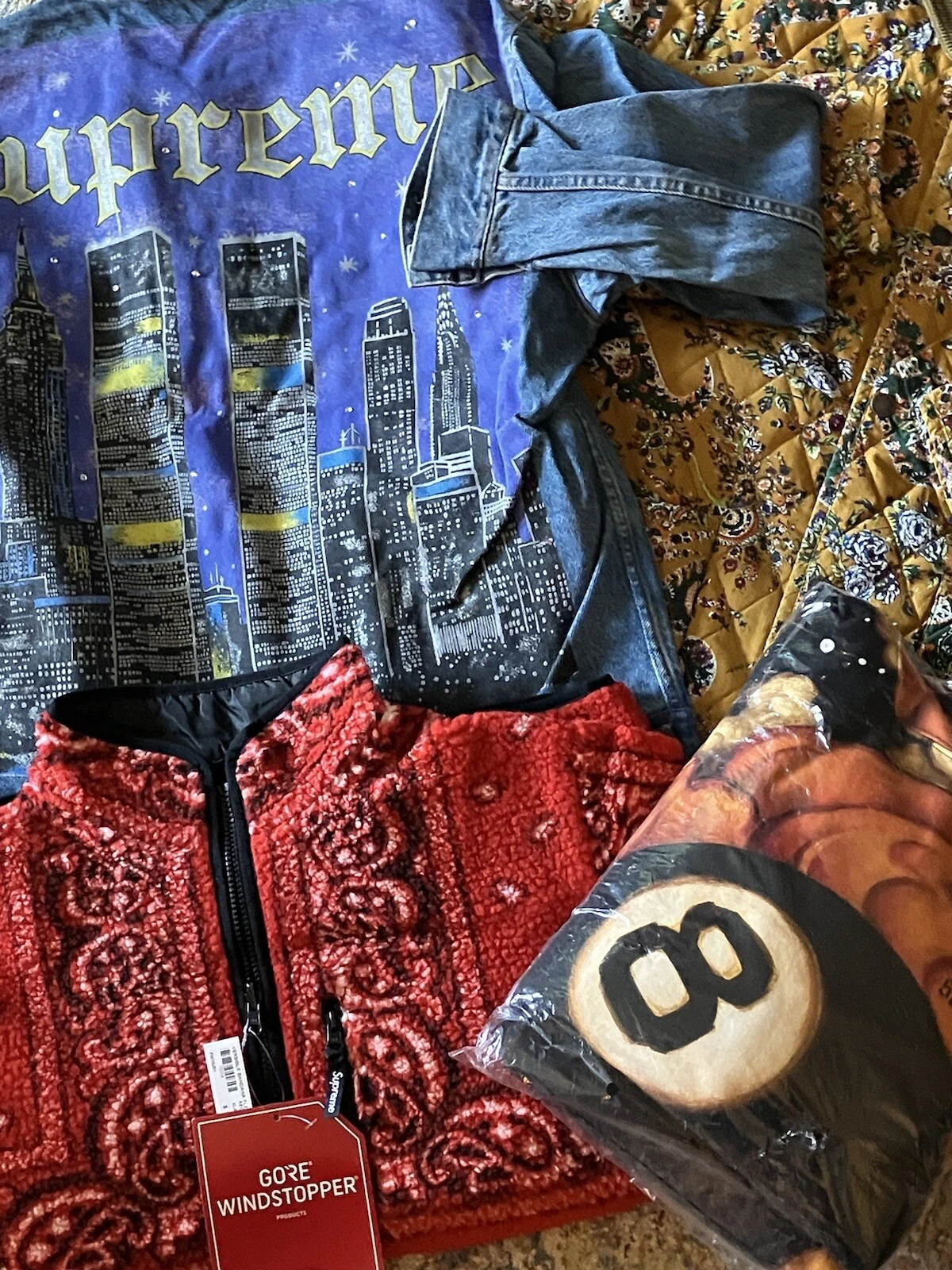 SWEAT SHIRT À CAPUCHE SUPREME MARTIN WONG 8 BALL TAILLE S FW19 NEUF AVEC ÉTIQUETTE