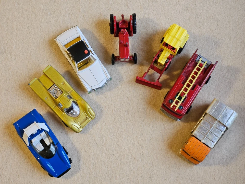 Corgi Juniors -7 macchinine Alfa Romeo P33-Porsche 917-Volvo tractor-matchbox - Immagine 2 di 4