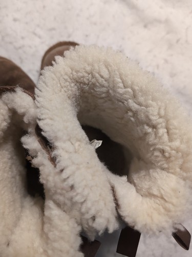 UGG Kids Bailey Bow II Boots 1017394K Chestnut Suede US Size 3 Damaged - Picture 5 of 9
