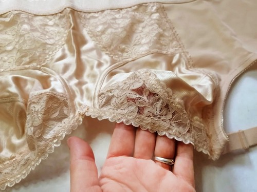 Vintage Bustier Longline Bra Large size 42A/95A with Lace Nude color New - Picture 9 of 12