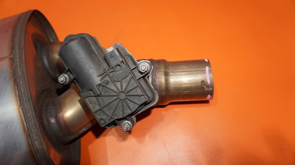 奥迪 S4 S5 EXHAUST GAS 2017 2018 2019 S5 SEDAN 8W0253611B 右原始设备制造商 — 第 4/4 张图片