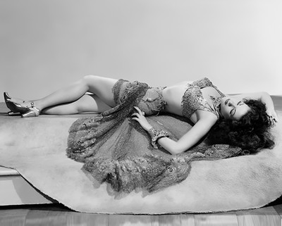YVONNE DE CARLO - 8''X10'' PHOTOGRAPH LUSTRE REPRINT