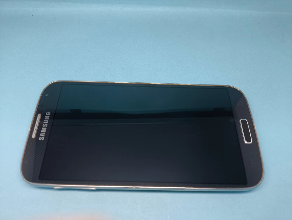 Samsung Galaxy S4 GT-I9505 (Unlocked) Smartphone Very Good Condition - Image 3 of 4