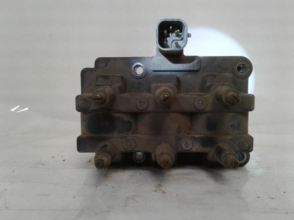 Used Ignition Coil fits: 1995 Dodge Caravan Grade A - Image 2 of 4