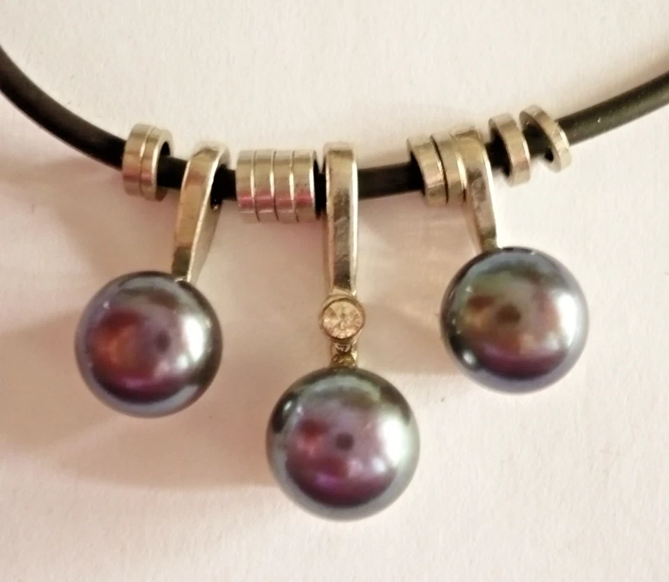 Kautschuk Kettchen schwarz mit 3 anthrazid Perlen + Strass ModeSchmuck NEU - Bild 2 von 2