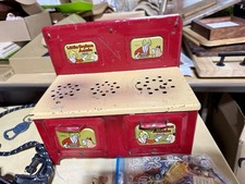 Little Orphan Annie Vintage Tin Toy Kitchen Stove Set Red  Yellow