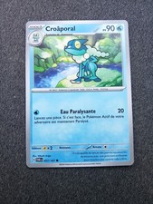Carte Pokémon Croâporal 057/167  Mascarade Crépusculaire Français