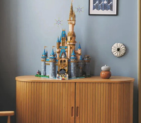 (US)LEGO Disney: Disney Castle (71040) New in Sealed Box RETIRED SET