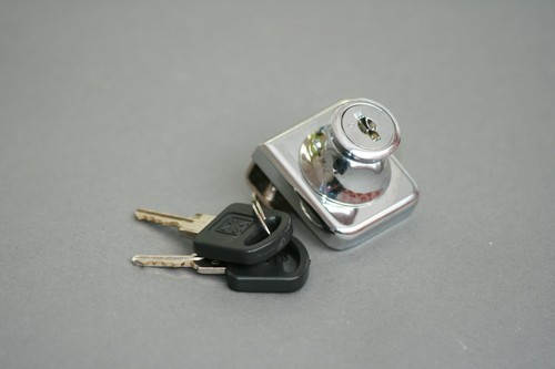 Glass cabinet / display locks, no drill style, keyed different, 1/4" thick glass - Picture 2 of 3