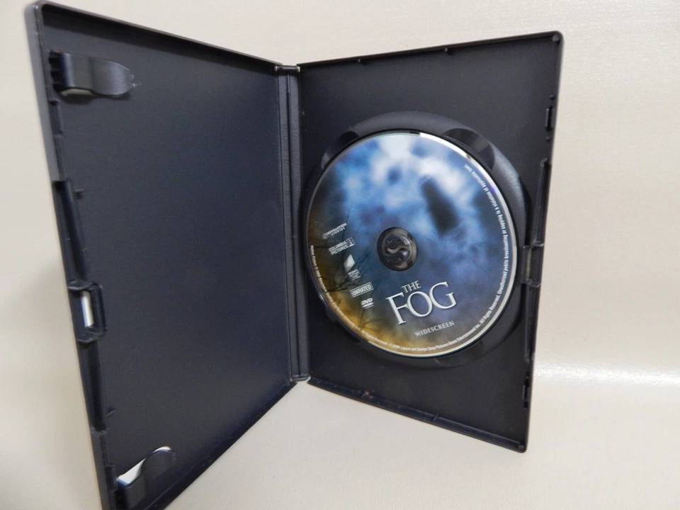 THE FOG  UNRATED Version DVD Widescreen John Carpenter Film Terror Classic  VGC - Image 3 of 4