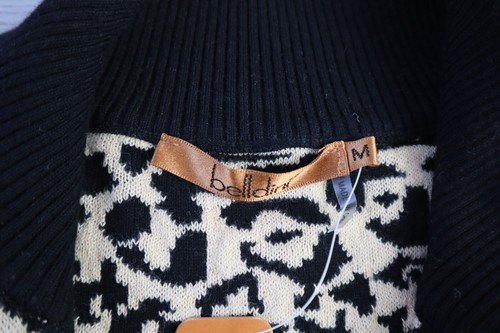 Belldini Cardigan schwarz und camel Blumen Damen M durchgehender Reißverschluss Strassverzierung - Bild 5 von 9