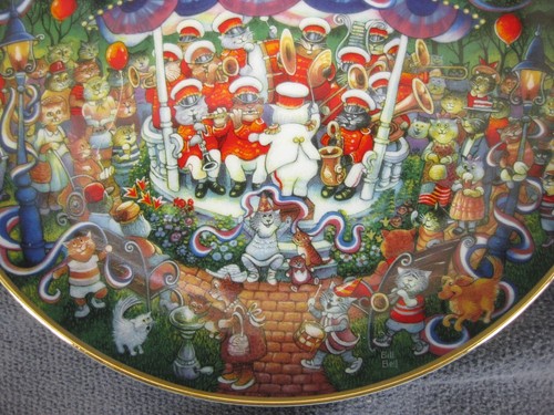 PURR-CUSSION SECTION Collector Plate Independence Day Holiday Cats Bill Bell - Picture 4 of 5