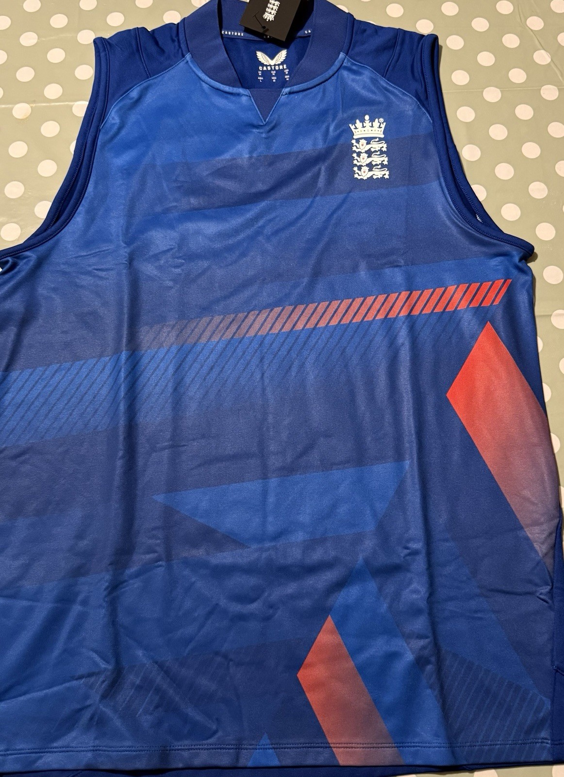 Chaleco sin mangas England ECB ODI Medium Pro nuevo con etiquetas