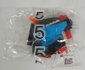 LEGO BOOST BUILD CODE PLAY 17101 CREATIVE TOOLBOX 847 PCS 5 IN 1 MODEL NEW