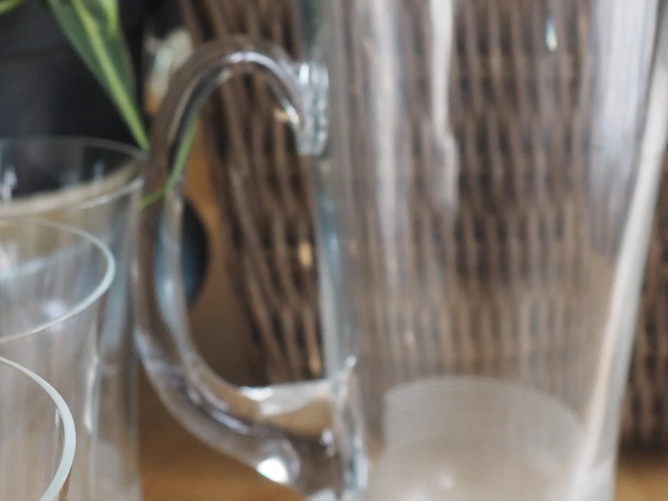 Service 7 pièces à Orangeade de luxe  1950, en verre avec sa carafe à anse. TBE - Photo 4/4