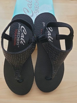 Cali Skechers ZehenSandalen Gr 37 Damen Neu OVP Schwarz