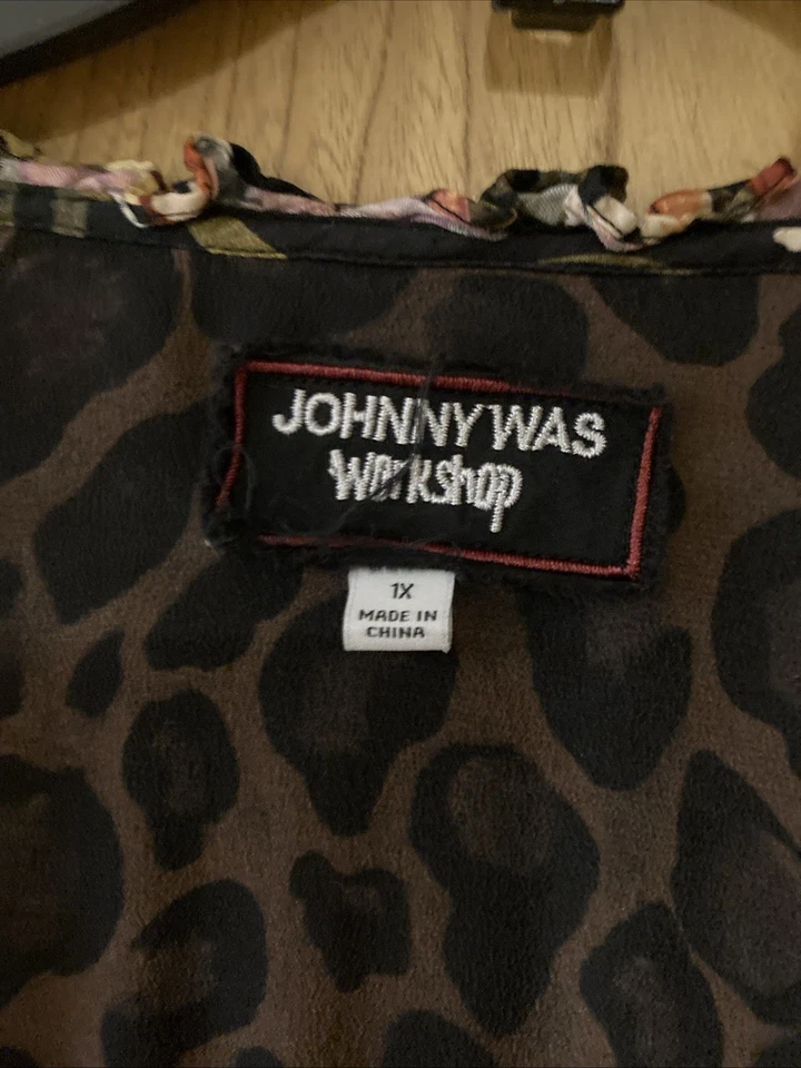 Gorgeous Johnny Was Blouse And Skirt Set Floral Print (1X) Blouse And XL Skirt - Image 3 of 4