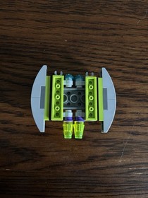 LEGO Space: Alien Striker (7049) - COMPLETE SET