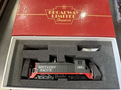 Broadway HO Scale 641 - DCC Sound EMD NW2 Switcher - Southern Pacific # 1951