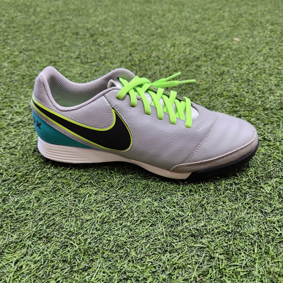 Nike Tiempo Genio 2 Leather Turf Men's Soocer Shoes Pure Wolf Gray