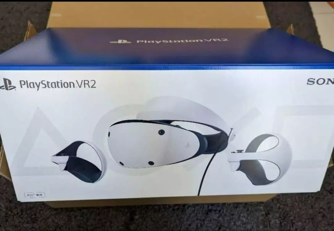 NEW SONY PlayStation VR2 CFIJ-17000 Headset & Sense