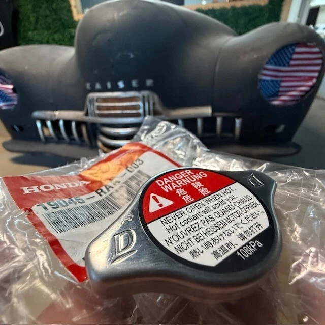 (1) GENUINE OEM Cooling Radiator Cap Acura HONDA 19045-RAA-003- same as dealer - Image 2 of 3