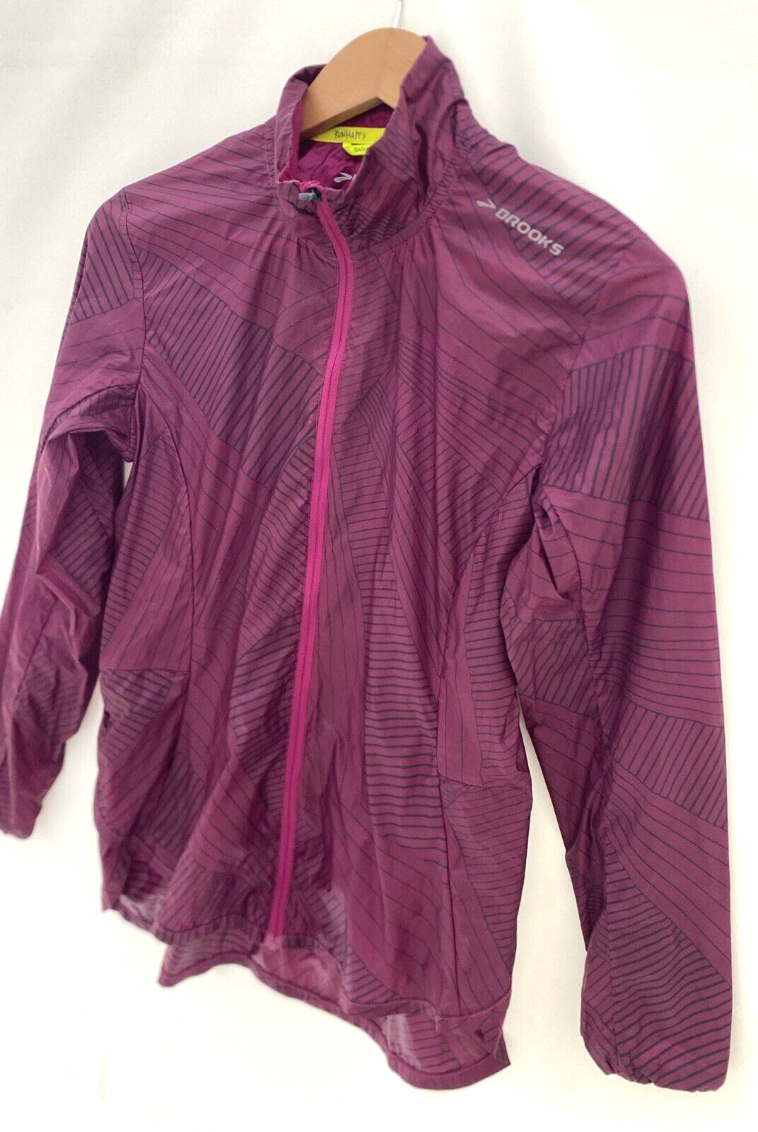 BROOKS LSD Packable Lightweight Running Jacket Pu… - image 3