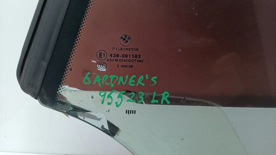 Cuarto de cristal izquierdo del conductor convertible para 08-13 BMW 128i 1354944 Foto 2 de 4