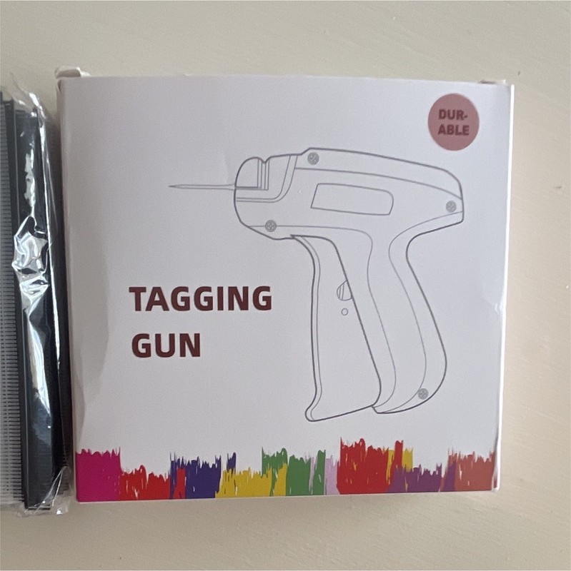 Shineforu Manual Standard Tagging Gun Kit w/ Needles & Fasteners Included