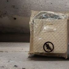 Michael Kors Jet Set Travel Vanilla Logo Cros...
