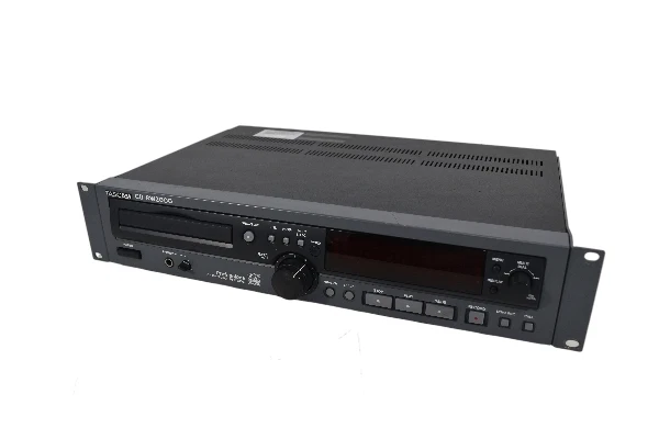 TASCAM CD-RW750 業務用CDレコーダー 音響機器 在庫処分 CD-RW750
