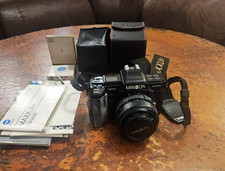 Minolta Maxxum 7000 SLR Film Camera with AF Zoom 35-70mm Sigma Lens Flash 2800