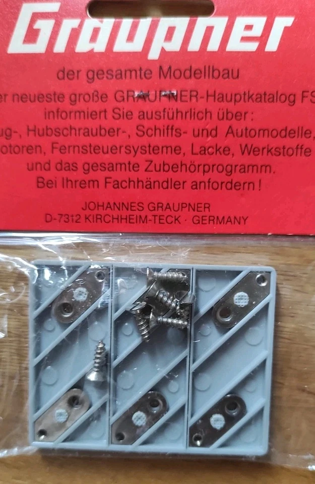 Rarität Varioprop Servo-Befestigungsplatten Graupner 3827 Neu - Bild 2 von 2