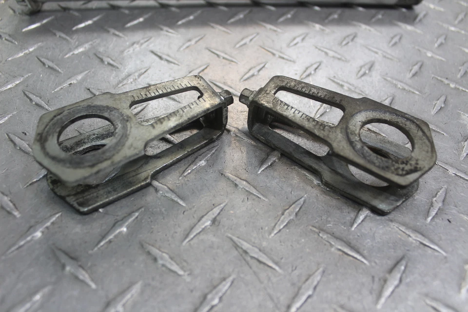 2013 DUCATI MONSTER 696 REAR AXLE W/ CHAIN PULLERS 81910662A - Image 3 of 4