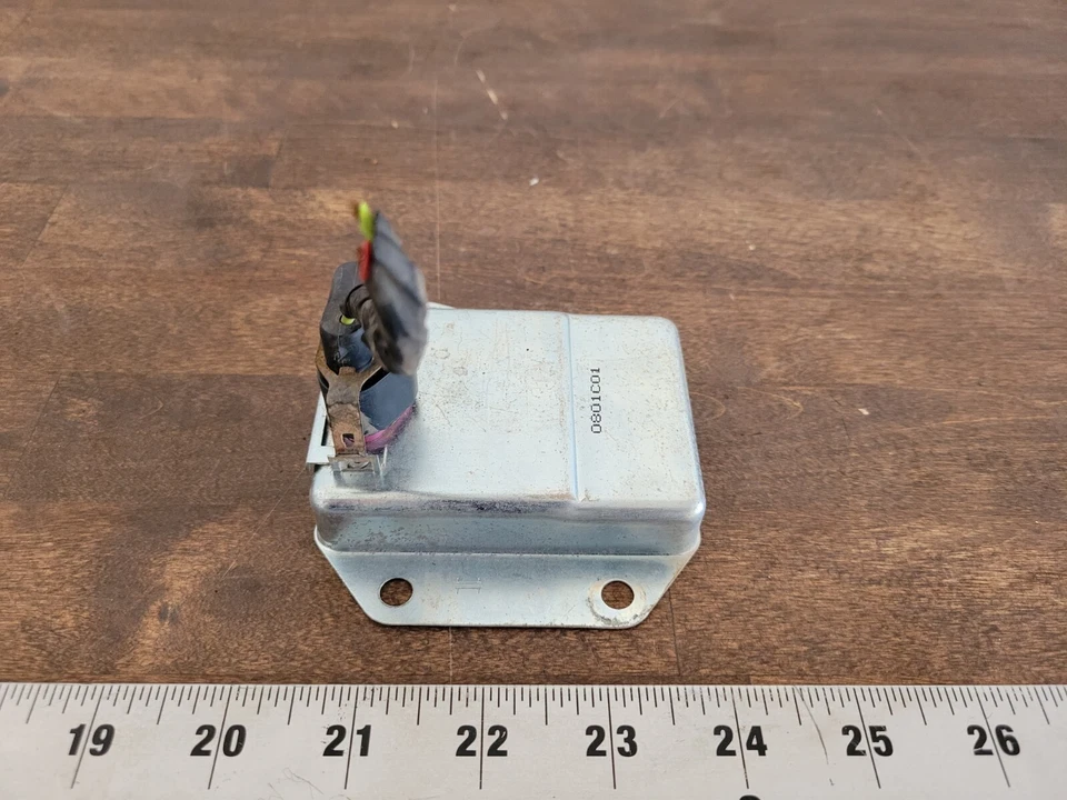 Dodge Ram Van D150 W150 B150 1984-1993 módulo de control regulador de voltaje de 5,2 L Foto 4 de 4