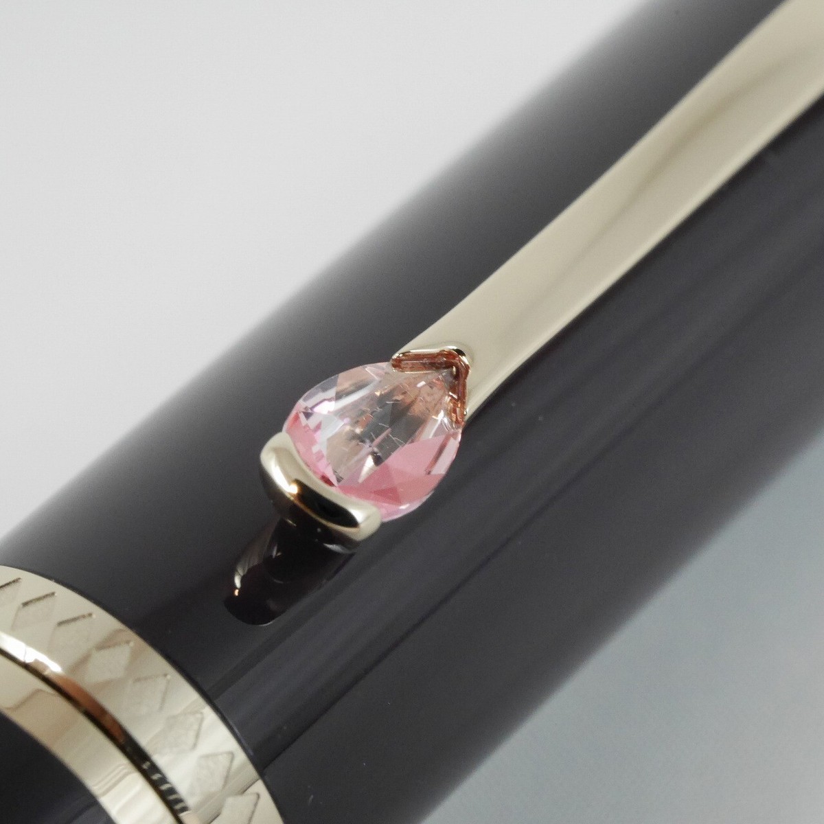 【新品】MONTBLANC Princesse Grace de Monaco 61j-dG-DkKL._AC_SY200_QL15_.jpg