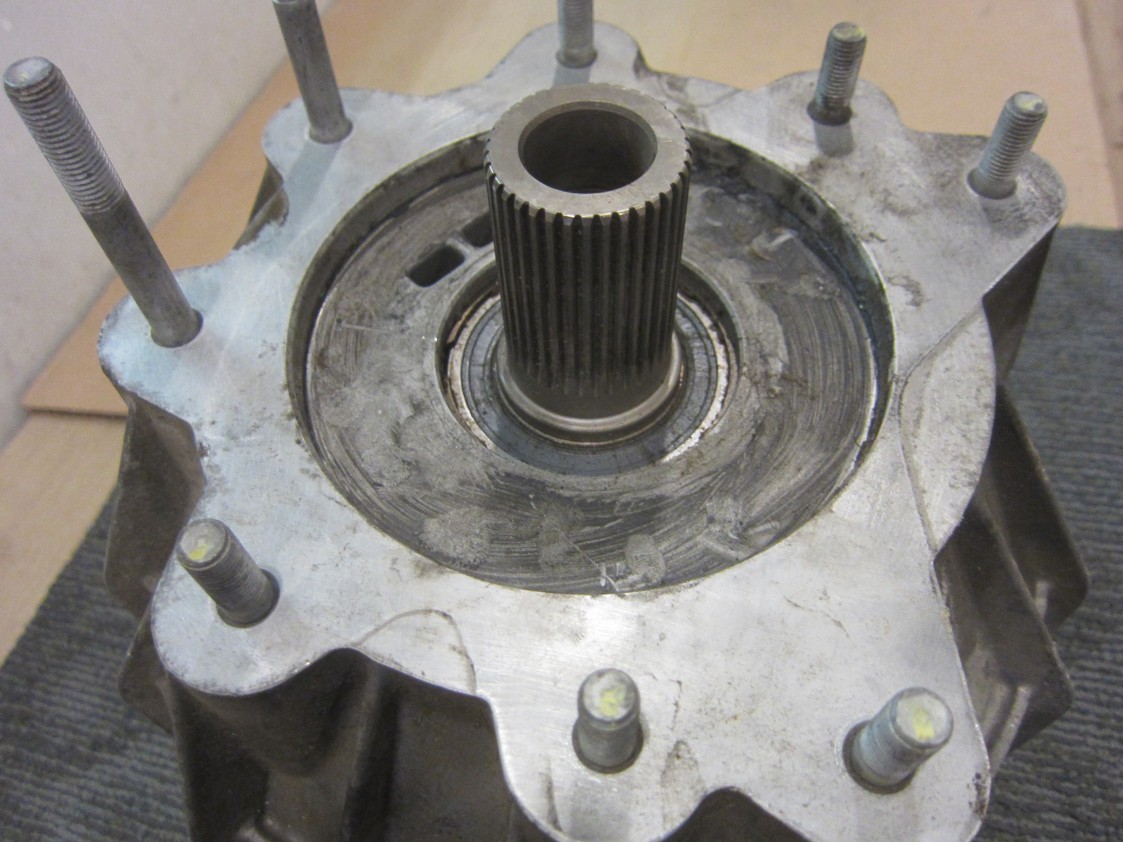 Maserati Quattroporte 06 - Clutch / Bell Housing - P/N 220665