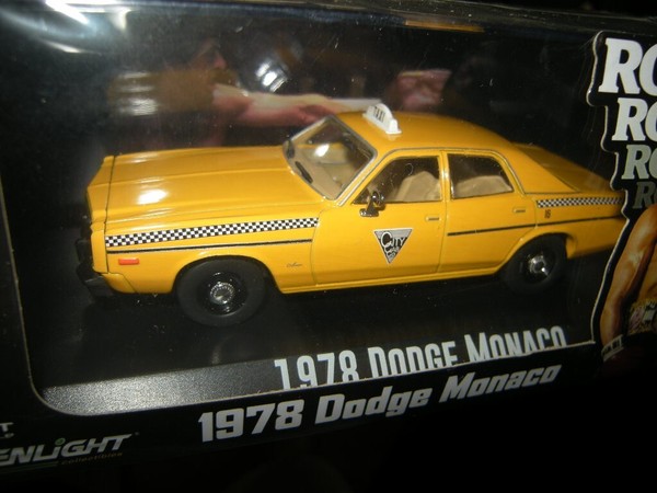 1:43 Greenlight Dodge Monaco Taxi 1978 Movie „Rocky Iii „ In Ovp-image