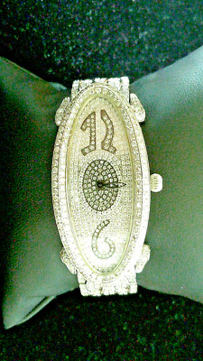Rare Lunita Watch 4.5 Ounces 18k White Gold With Several Hundreds of Diamonds