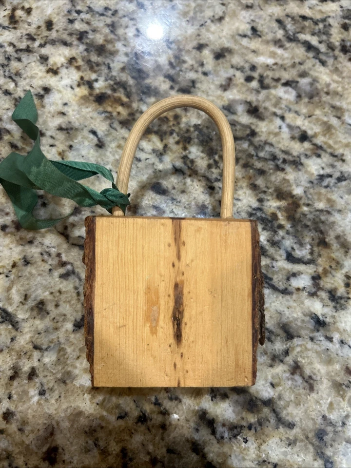 Vintage Hanging Wood Key Holder - 3 Key -  - Image 3 of 3