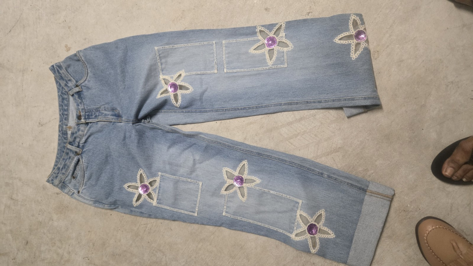 Y2K Patchwork Jeans Flower Embellished Detail New… - image 3