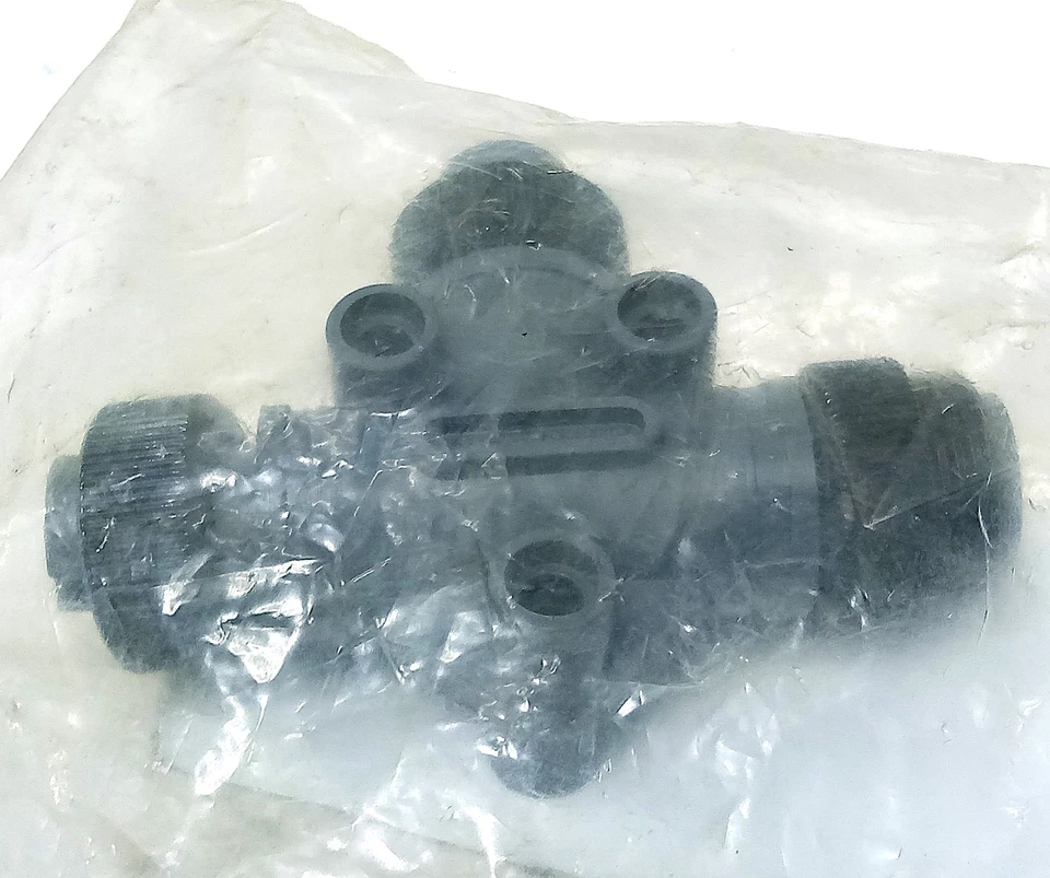 Crouse-Hinds CHDN-TAER-NG Devicenet 300 V 8 A 5-Pole Female/Male/Female Tee - Image 2 of 3