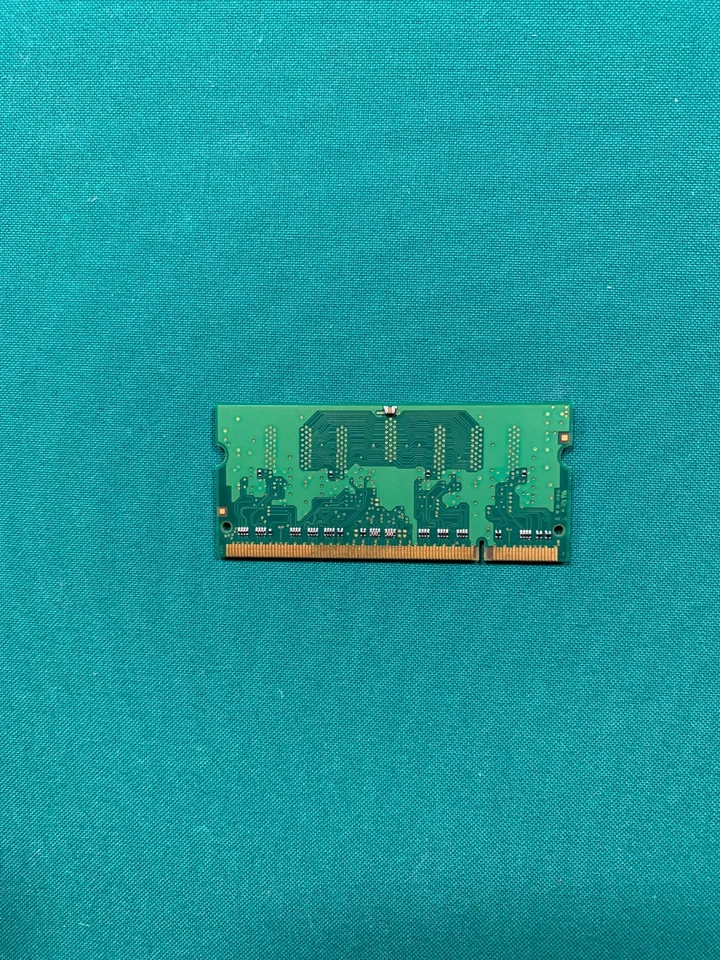 Hynix 256MC 2Rx16 PC2-3200S HYMP532S64P6-E3 SODIMM SDRAM - Image 2 of 2