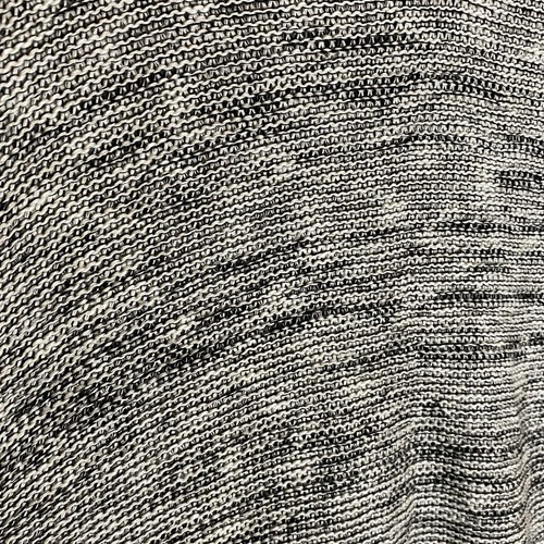 Suéter Two One Two New York para mujer gris medio tinte espacial recortado cuello en V ojo de cerradura - Imagen 7 de 14