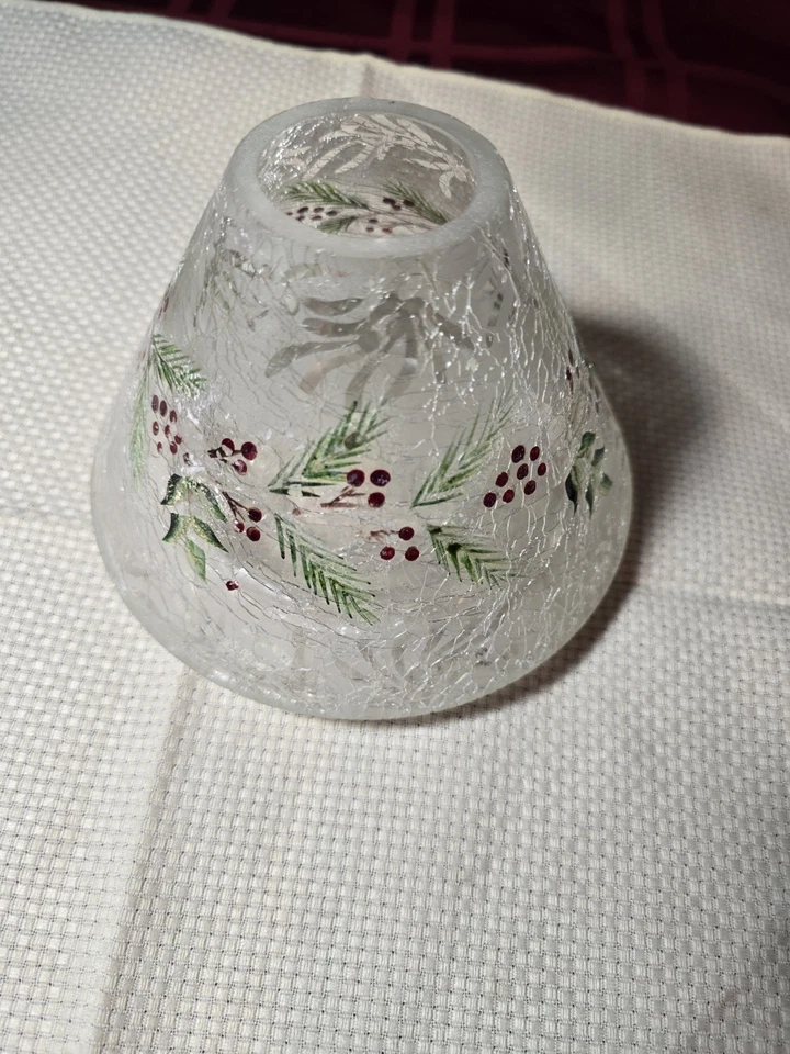 Yankee Candle 2012 Crackle Glass Candle Shade With Pine & Berry Design EUC - Image 4 of 4
