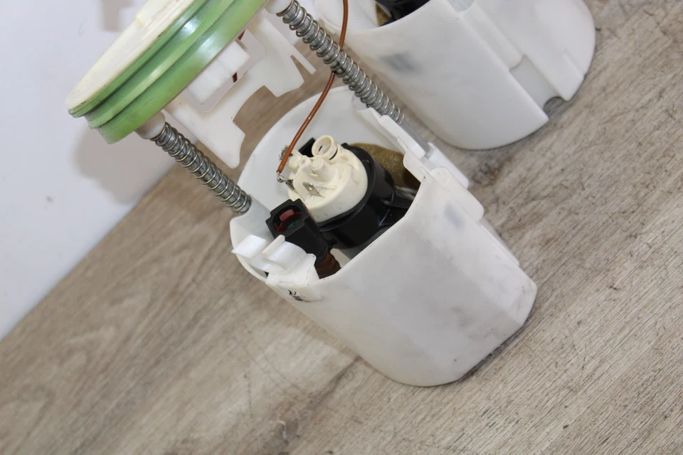 03-06 NIVEL BOMBA COMBUSTIBLE DERECHO MERCEDES BENZ W219 W211 E55 AMG M113 Foto 3 de 4