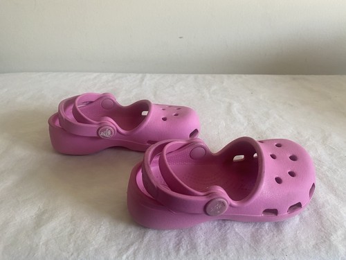 Crocs Niños Talla 8 C8 Rosa Usado en Excelente Condición - Imagen 3 de 6