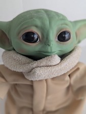 Star Wars Hasbro Mandalorian Baby Yoda Grogu The Child Makes Noise